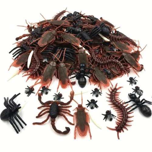 Realistic fake cockroach toy - realistic,